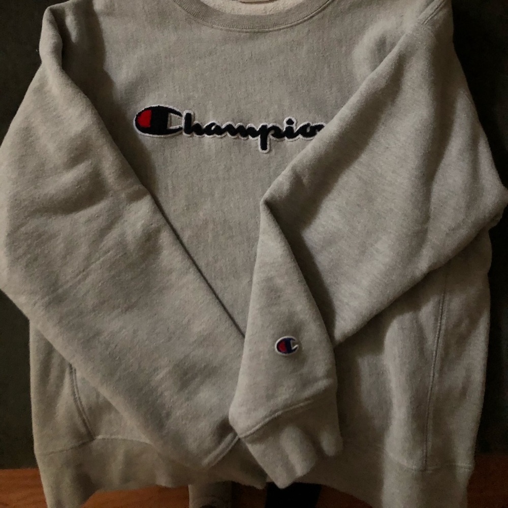 Women’s champion sweatshirt